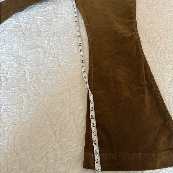 Free People Lee brand  brown courdroy overalls size large - Picture 10 of 10